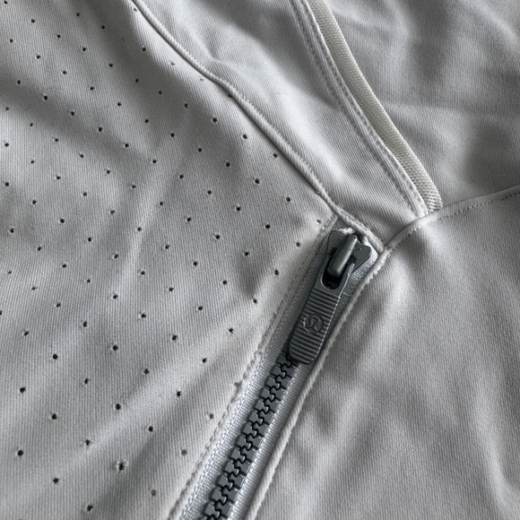 LULULEMON OFF White Zip-Up Jacket - Picture 3 of 10